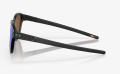 Okulary Oakley Latch Matte Black wPrizm Violet2.png